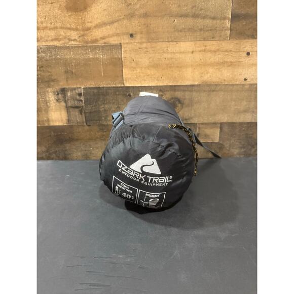 Ozark Trail 50°F Warm Weather Sleeping Bag – Green – 86.5” x 33” - Picture 8 of 8